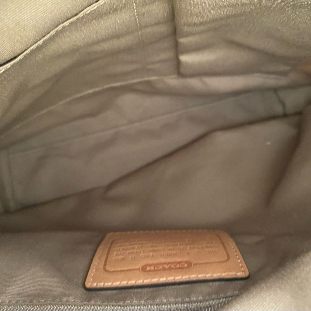 Coach Beige and Chalk Signature Canvas Tote - Picture 7 of 8